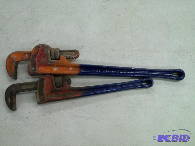 2 Rigid Pipe Wrenches