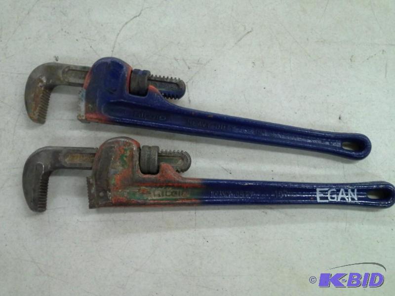 2 Rigid Pipe Wrenches