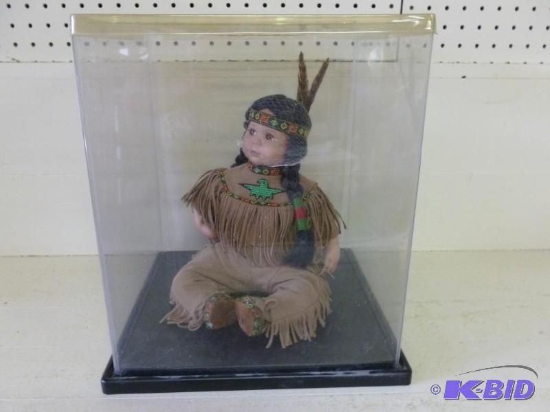 Beautiful Native American Doll, com...