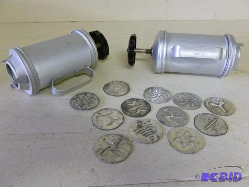 Lot of two large Mirro aluminum coo...