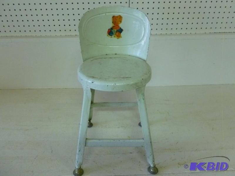 Vintage metal kids stool that measu...