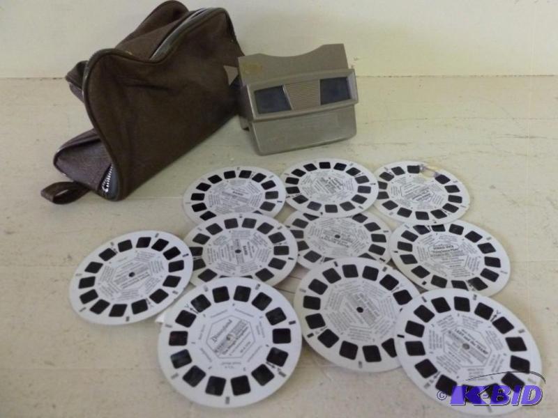 Vintage View Master, comes with a p...
