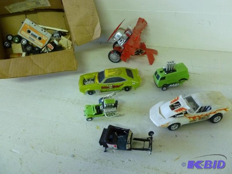 Large lot of model cars and a model...