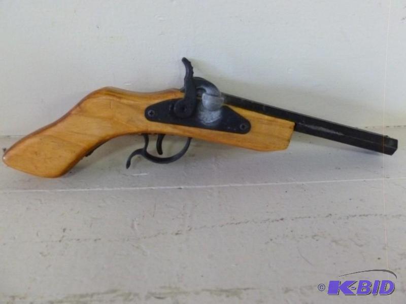 Large wood bodied double barrel cap...