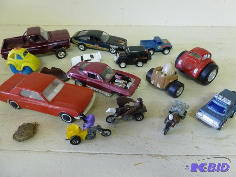 This lot consists of a model car an...