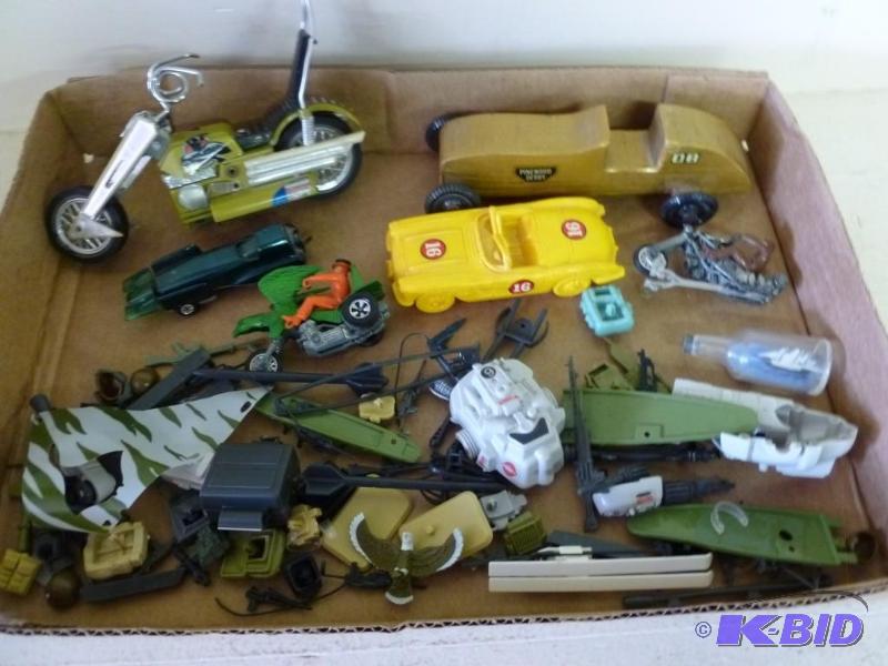 This lot consists of a pine derby c...