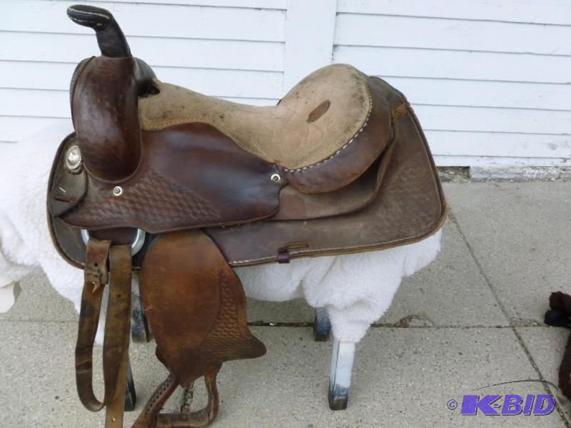 Large hand tooled leather horse sad...