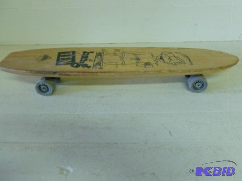 Hang Ten wooden skateboard that mea...