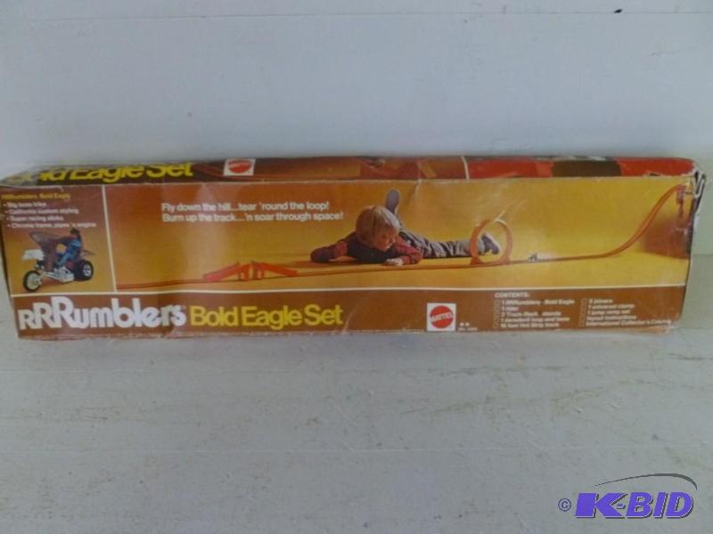 Mattel Rumblers Bold Eagle race tra...