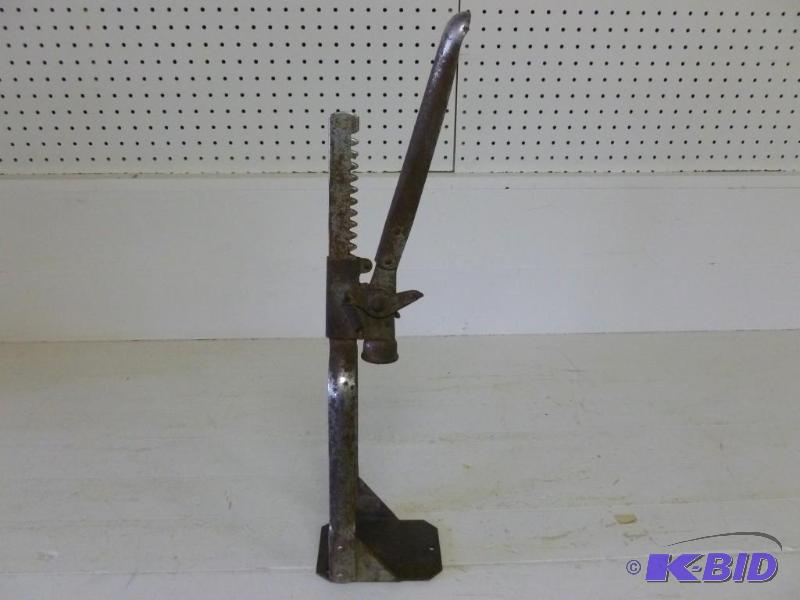 Antique Indestro metal bottle cappe...