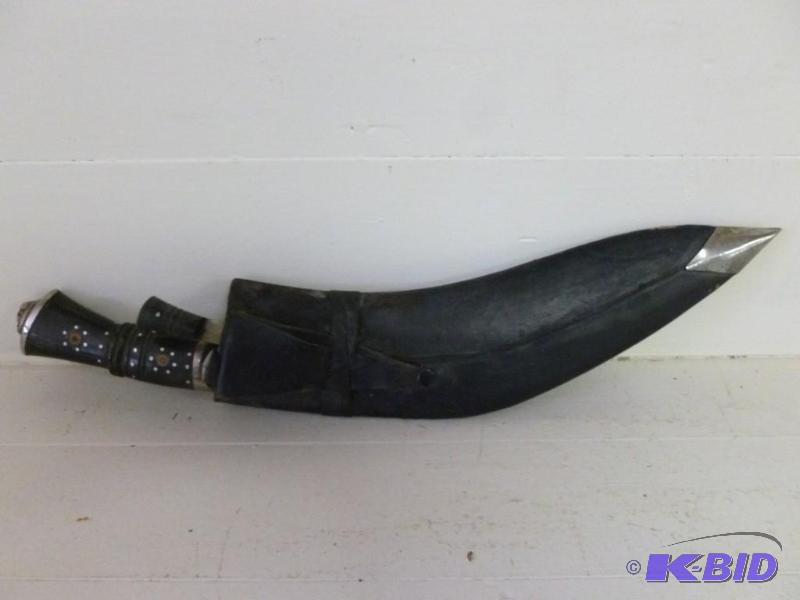 Large vintage lions head handled k...