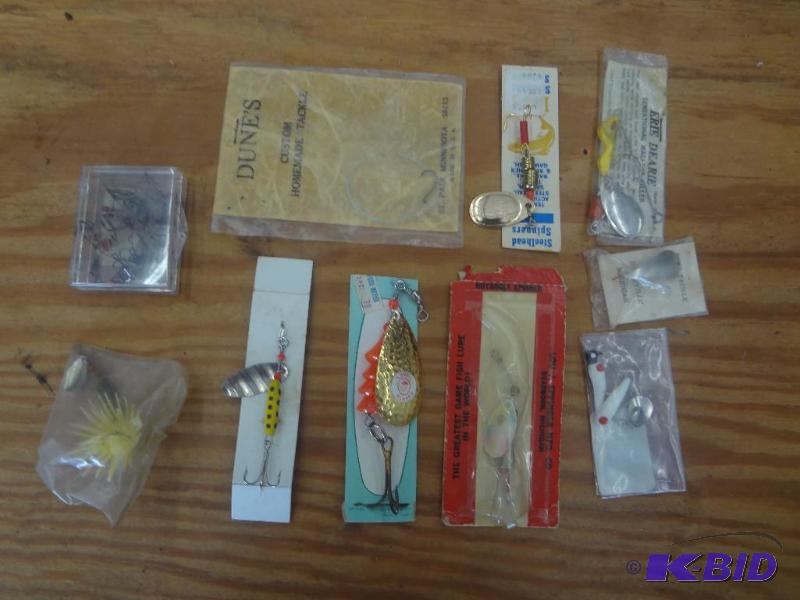 lot 107 image: Bag Of Various Vintage Lures...