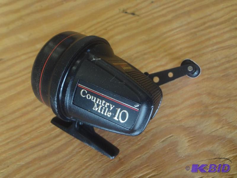 lot 184 image: Johnson Century-10 Reel...