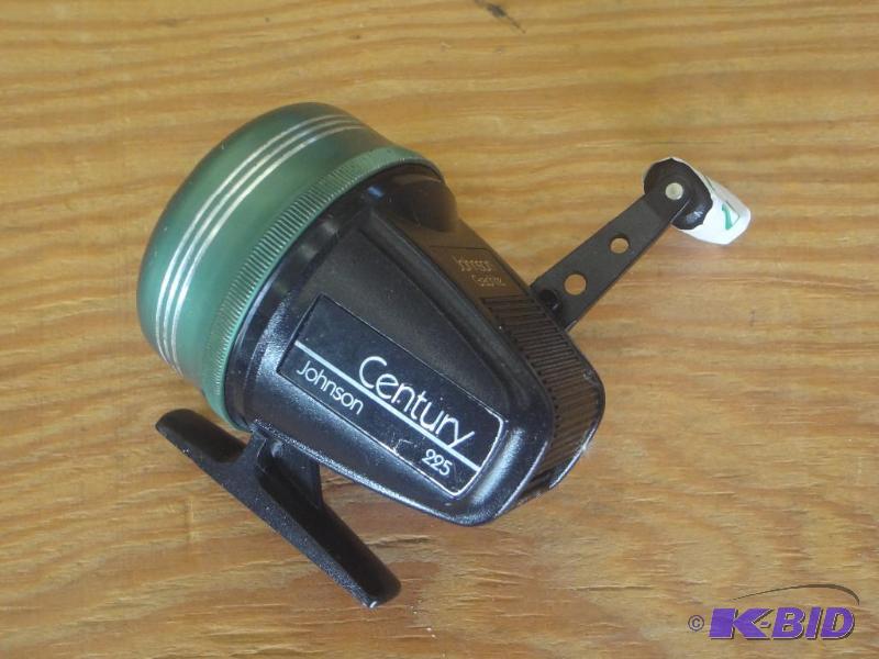 lot 187 image: Johnson Century 225 Reel...