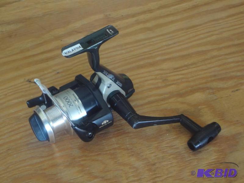 lot 193 image: Shimano Solstace 2000 Reel...