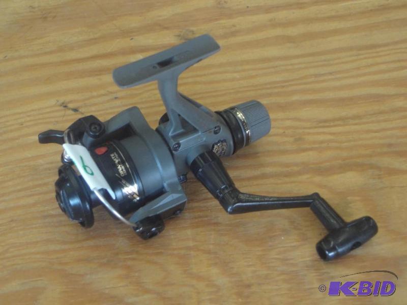 lot 196 image: Shimano Spinning Reel...