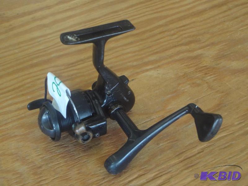 lot 201 image: Silverado 25F Spinning Reel...