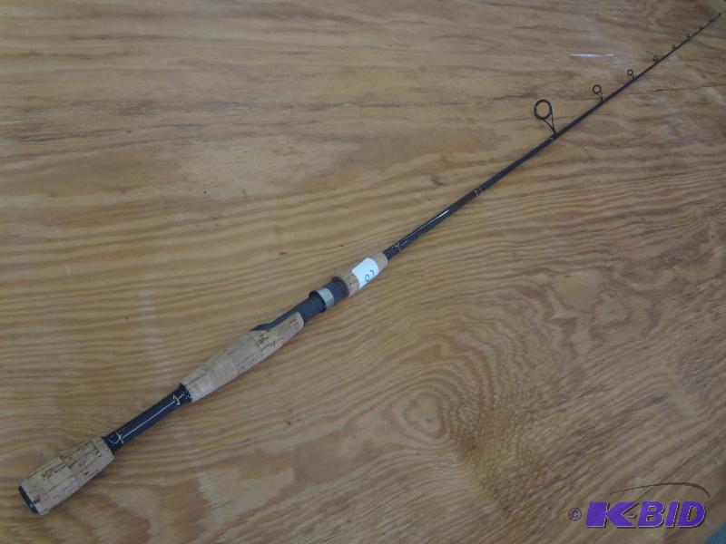 lot 23 image: Like New Gander Mountain Pro Select...