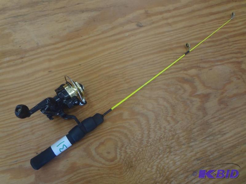 lot 31 image: HT Spinning Ice Rod & Reel...