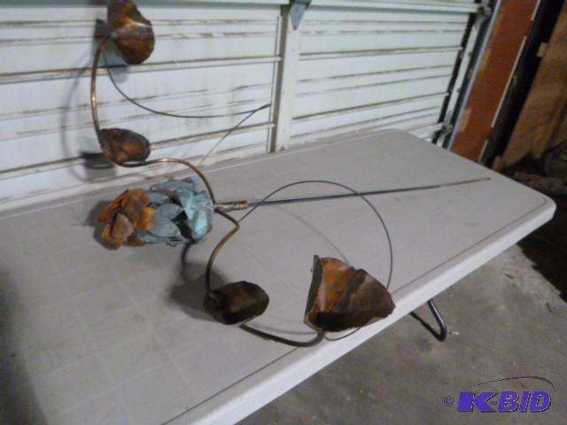lot 177 image: Metal Garden Decor...