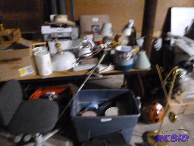 lot 200 image: Large Lot of Miscellaneous Items...