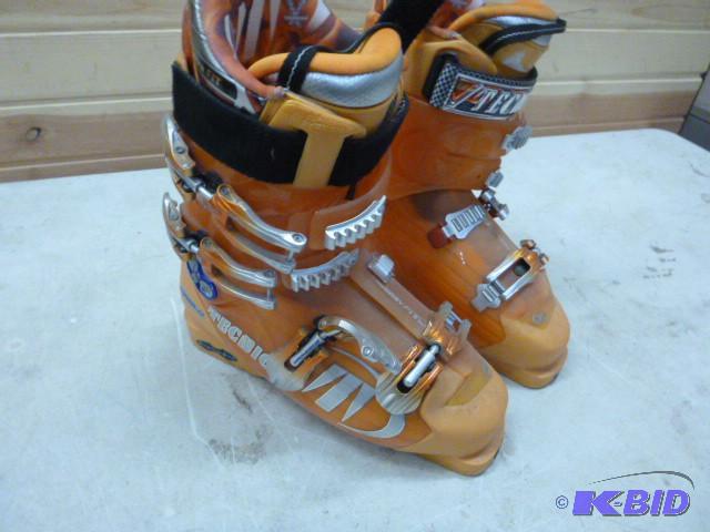 lot 61 image: Tecnica&nbspEast Fit Ski Boots 314...