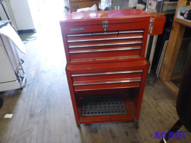 lot 77 image: 2 Piece Tool Box Set on Casters Wit...