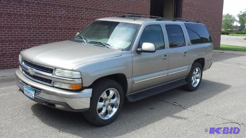 2002 Chevy Suburban LT AUTO RIDE