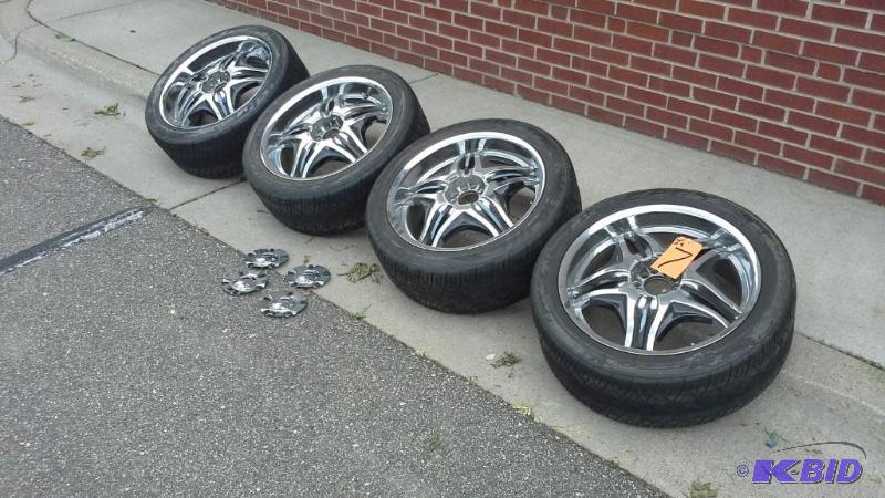 Set of 4 NITRO Tires