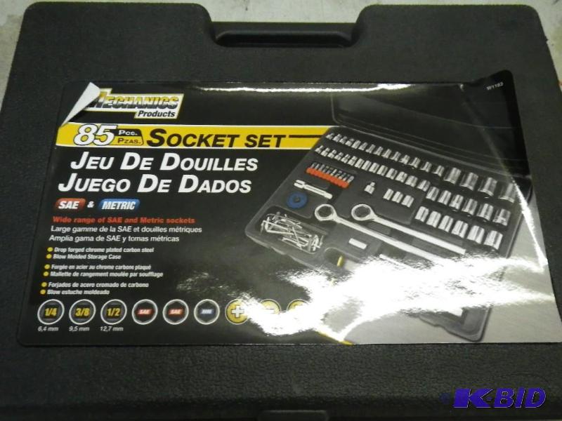 85 pc socket set...
