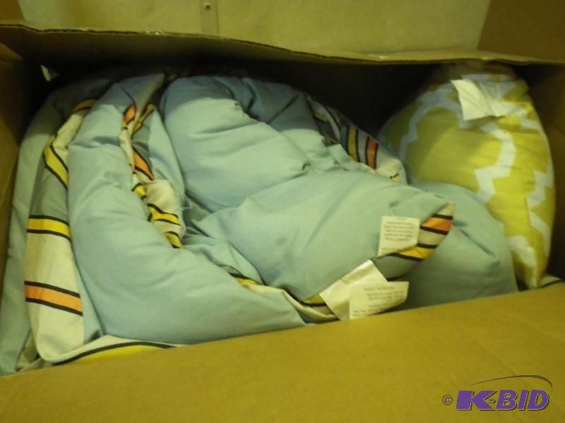 8 pc king bed set...
