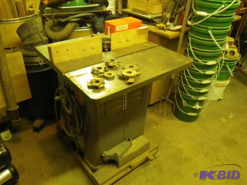 Delta 220v wood shaper, 1 hp, comes...