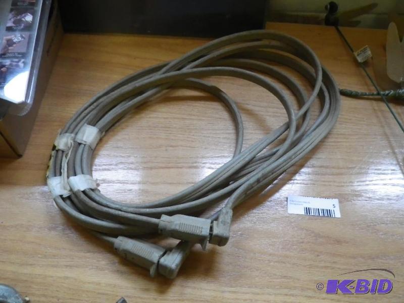 2 small extension cords...