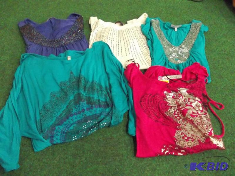 5 Dress Tops Size SM...
