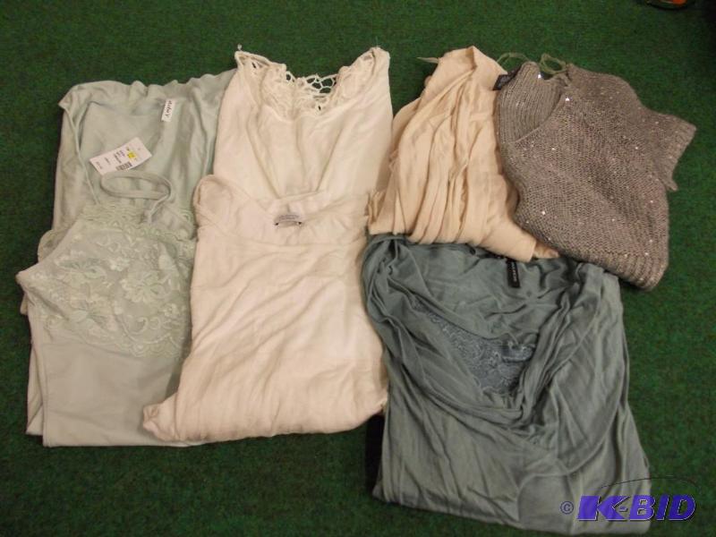 6 Casual Wear Tops Size SM...