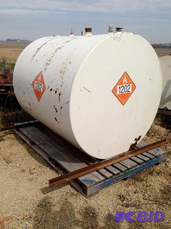 1000 gallon fuel tank