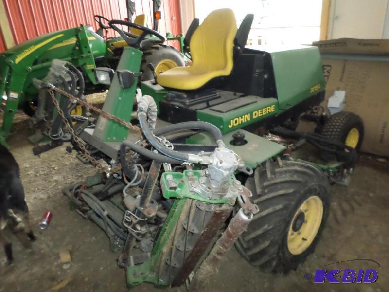 John Deere 3215 Mower