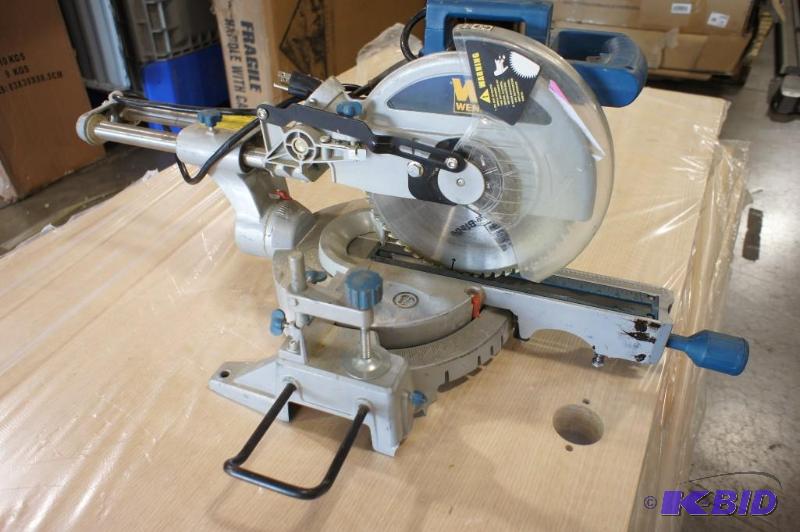 lot 14 image: Wen 10" Sliding Compound Miter...