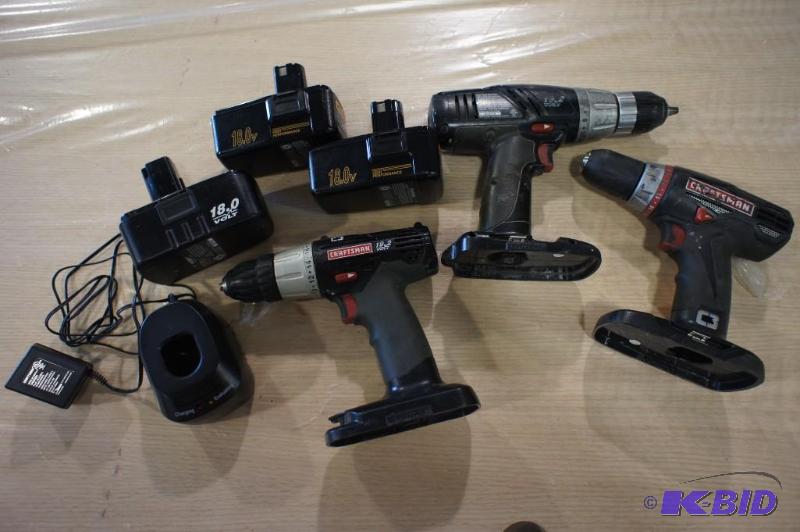 lot 28 image: Craftsman Drills 19.2 volt  Tested...