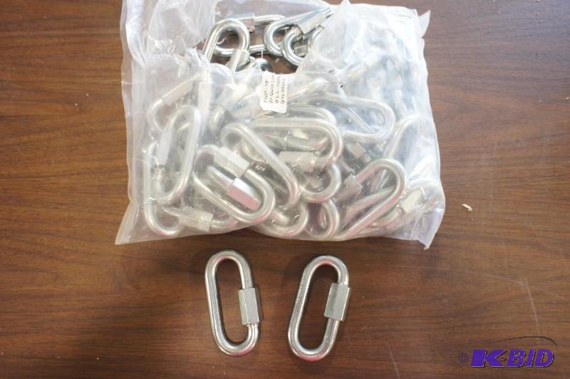 lot 49 image: 12" Quick links  weight limi...
