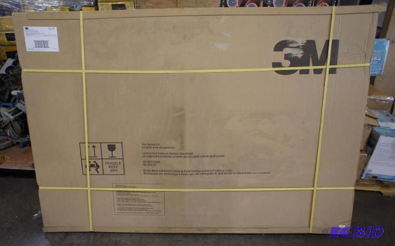 lot 73 image: New in box 3M Dry Erase Board  6 ...