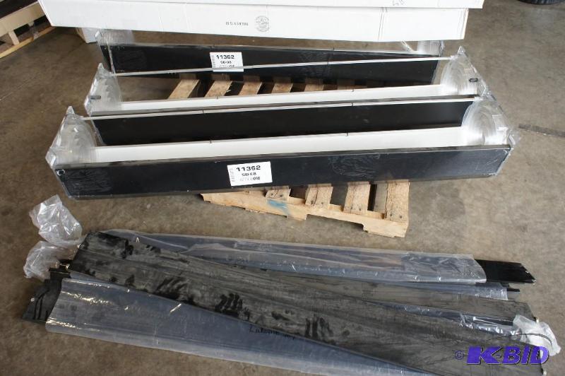 lot 95 image: Ford F-150 56" bed rails both...