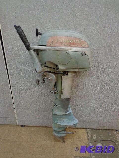 lot 16 image: Johnson Sea Horse Outboard Boat Mot...