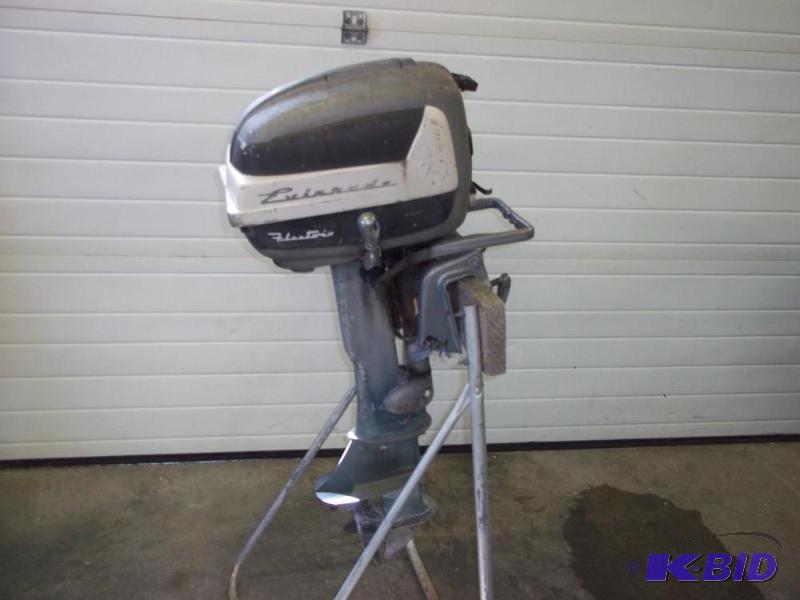 7.5 Hp Evinrude Outboard Motor Year...