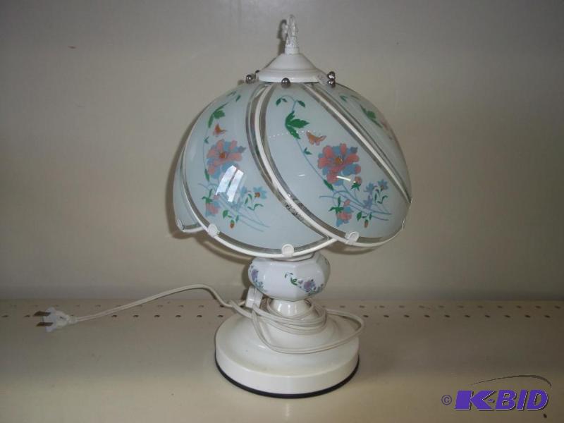 Decor Lamp Consignor states works...