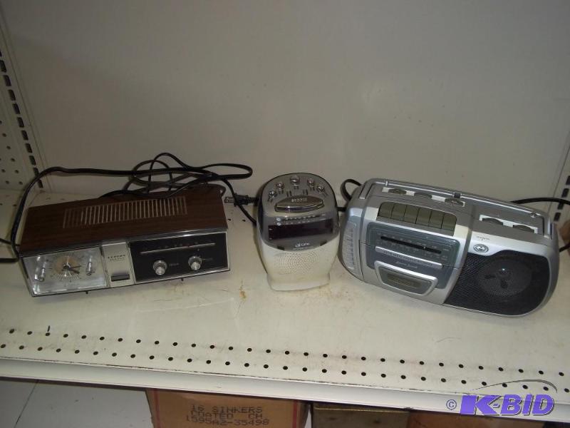 3 Radios Consignor states works &nb...