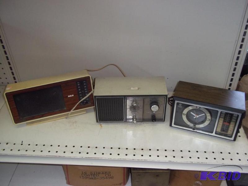 3 Radios Consignor states works...