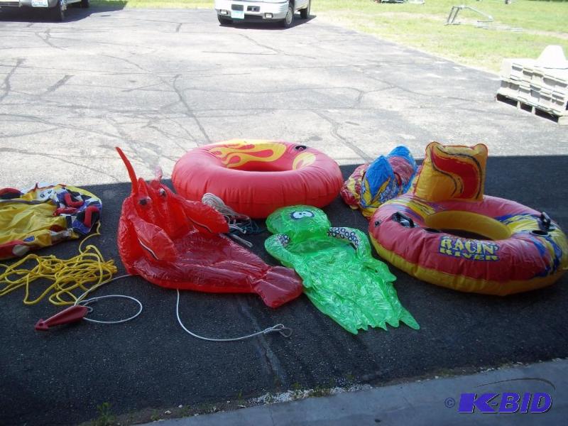 Assortment of Water Toys   Kids Fl...