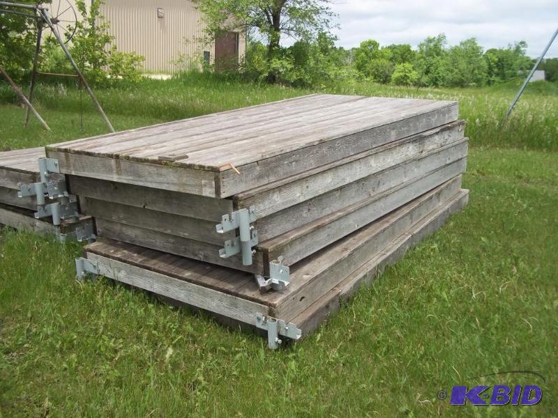6 Wood dock section with 8 Posts&nb...