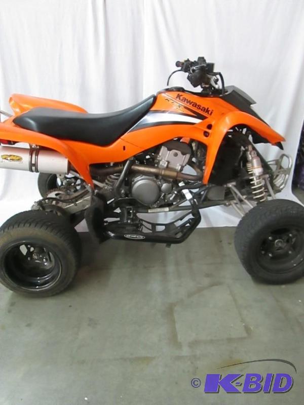 lot 10 image: 2005 Kawasaki KFX 400
